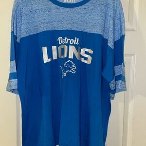 Detroit Lions Women's Short Sleeve Colorblock Tee in Blue